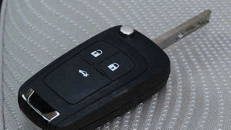 长安车钥匙电池更换方法